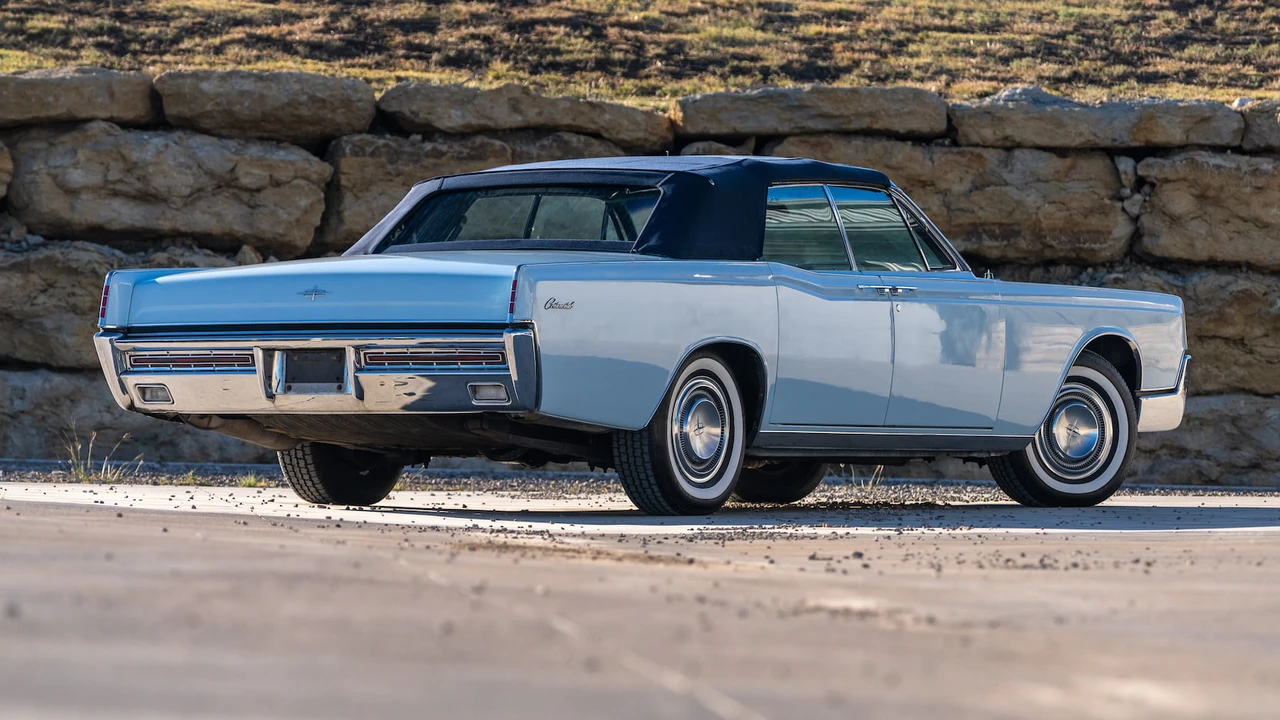 1967 Lincoln Continental 4th Gen - Image 10 of 19