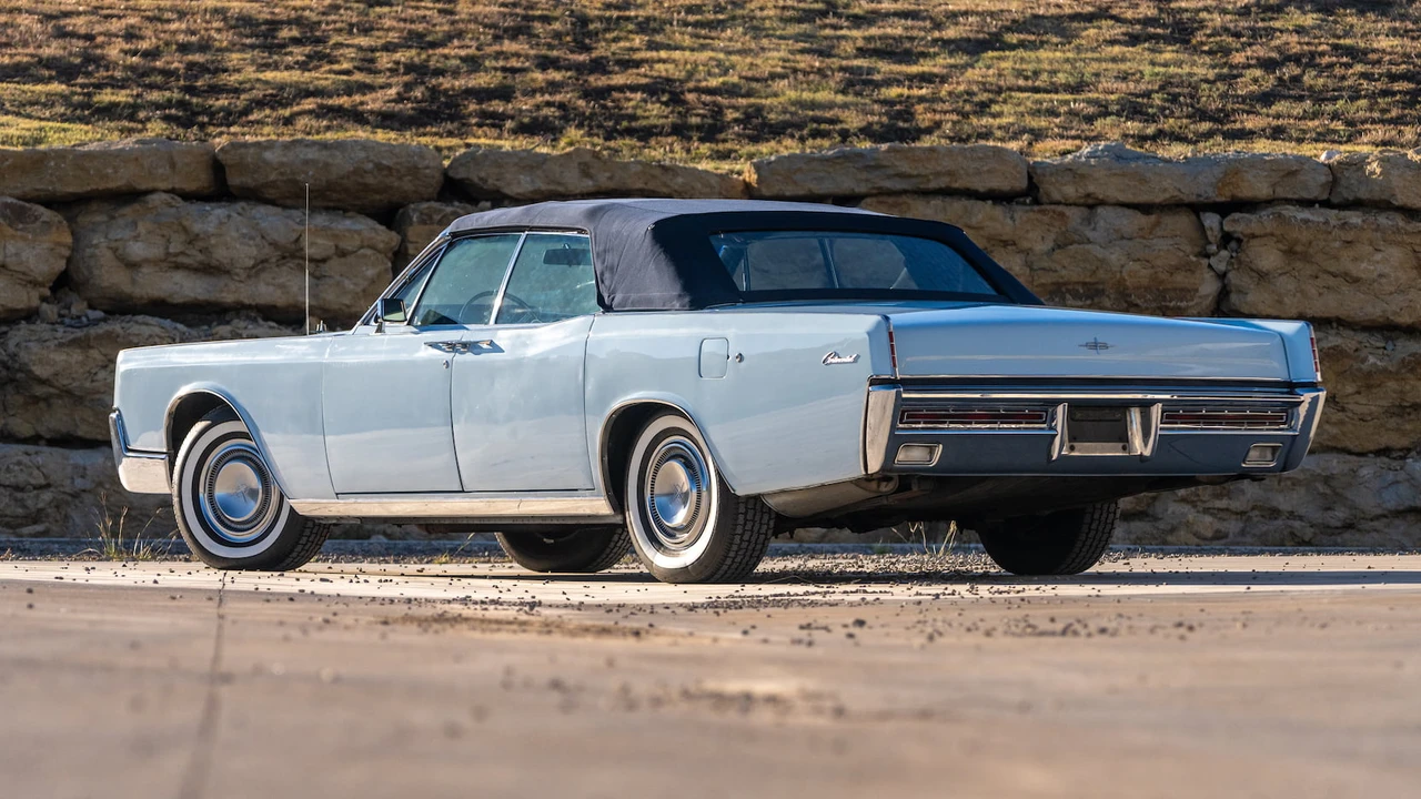 1967 Lincoln Continental 4th Gen - Image 3 of 19