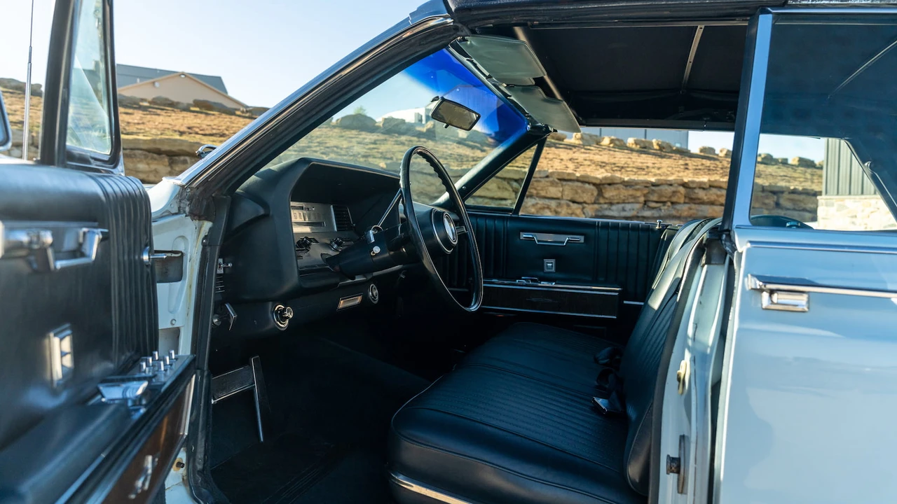 1967 Lincoln Continental 4th Gen - Image 4 of 19
