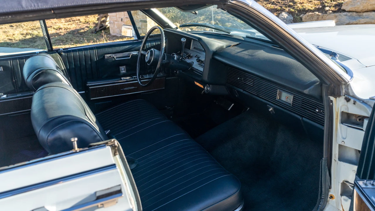 1967 Lincoln Continental 4th Gen - Image 5 of 19