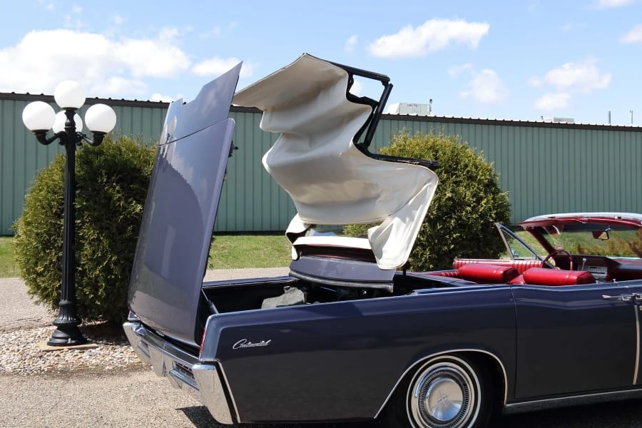 1967 Lincoln Continental 4th Gen - Image 17 of 30