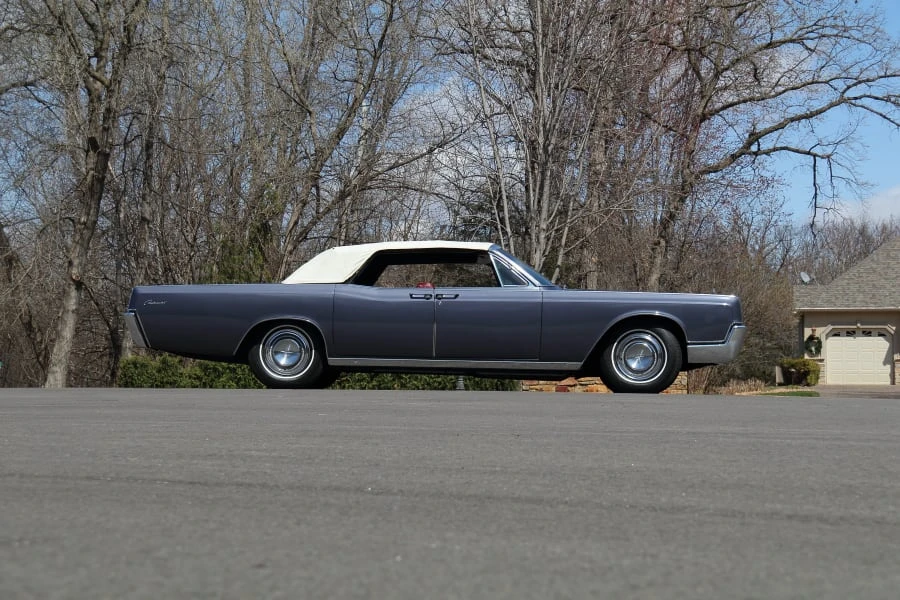 1967 Lincoln Continental 4th Gen - Image 13 of 30