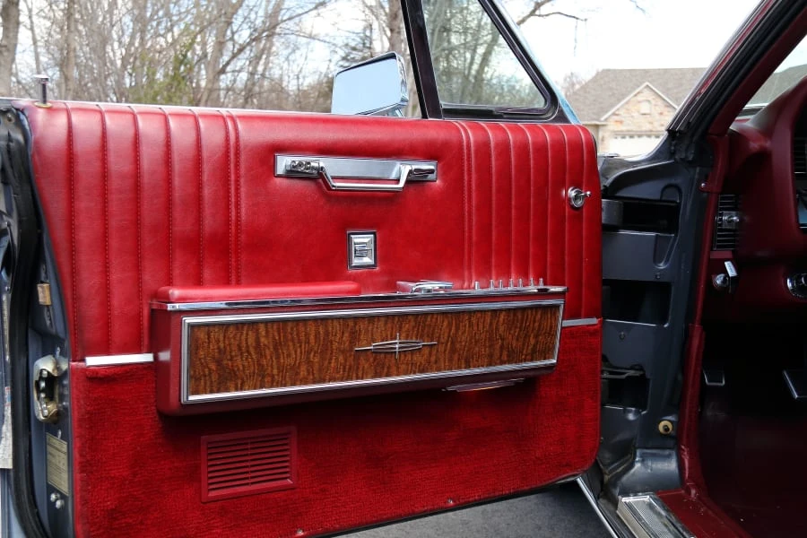 1967 Lincoln Continental 4th Gen - Image 20 of 30