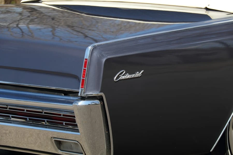 1967 Lincoln Continental 4th Gen - Image 7 of 30