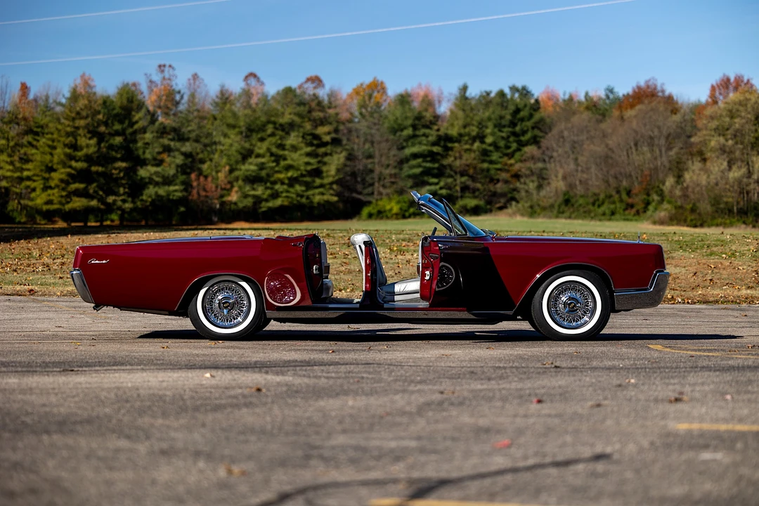 1967 Lincoln Continental 4th Gen - Image 8 of 31