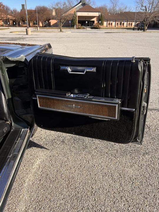 1967 Lincoln Continental 4th Gen - Image 18 of 22