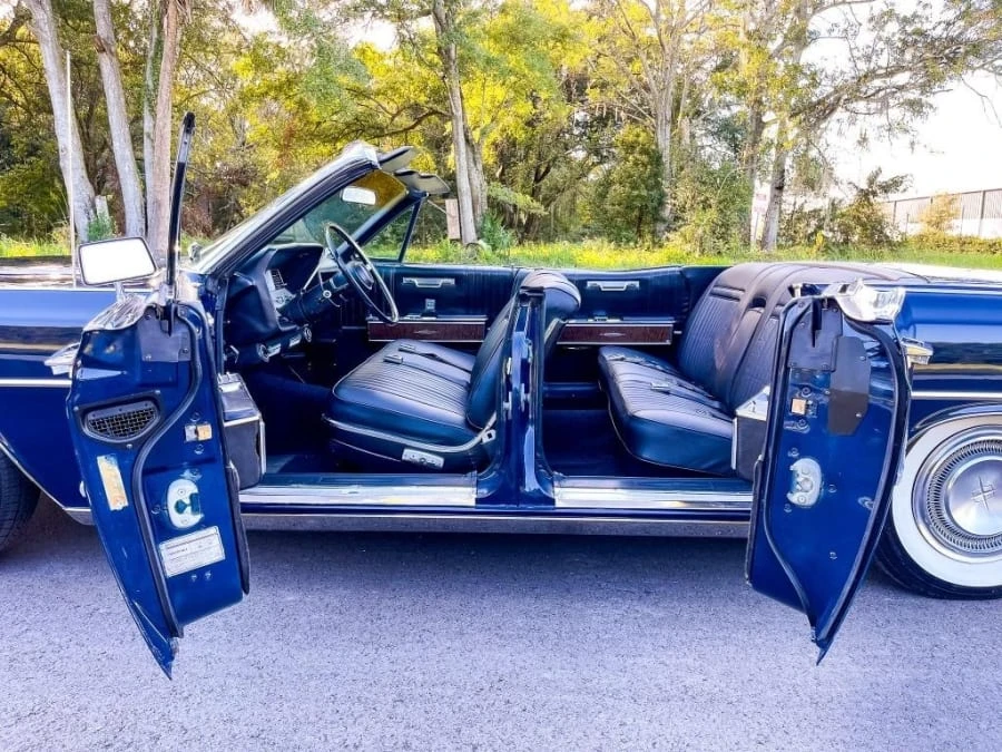 1967 Lincoln Continental 4th Gen - Image 19 of 20