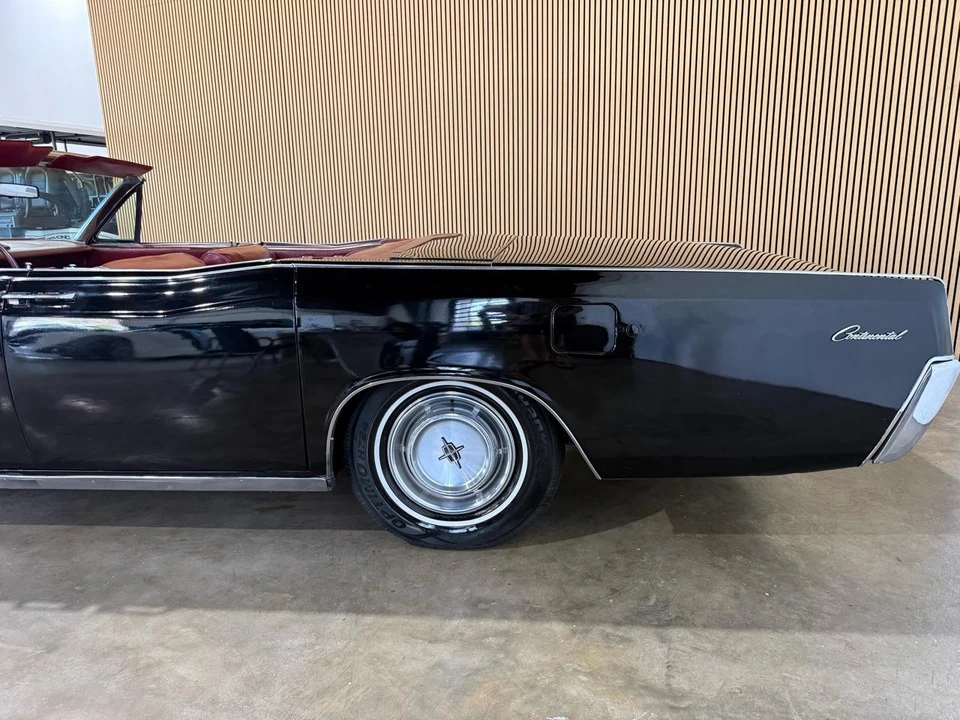 1967 Lincoln Continental 4th Gen - Image 17 of 31
