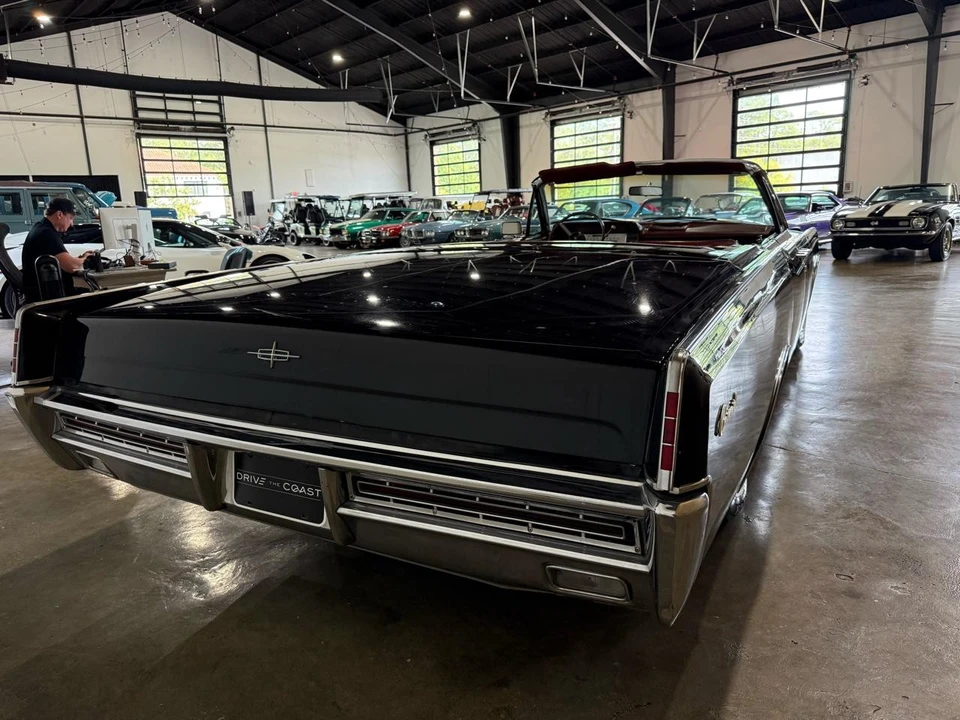 1967 Lincoln Continental 4th Gen - Image 13 of 31