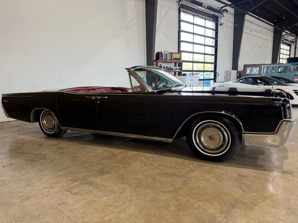 1967 Lincoln Continental 4th Gen - Image 7 of 31