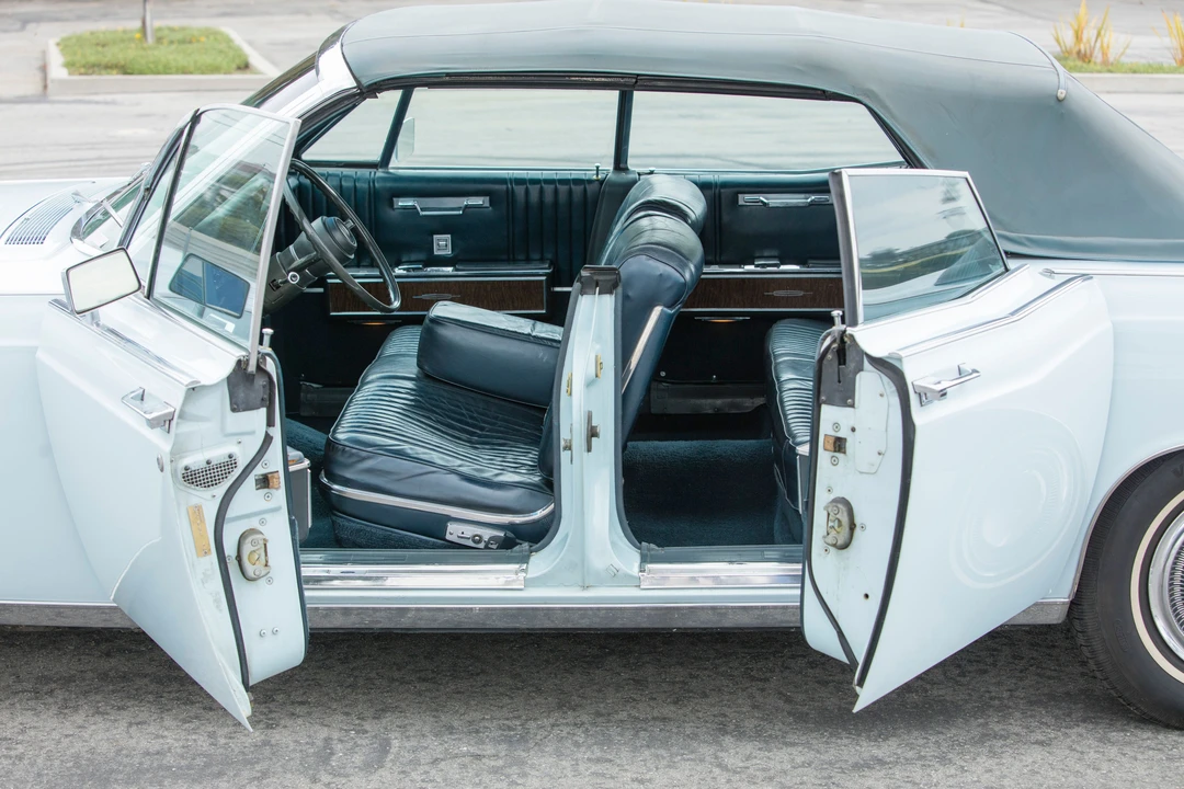 1967 Lincoln Continental 4th Gen - Image 20 of 26