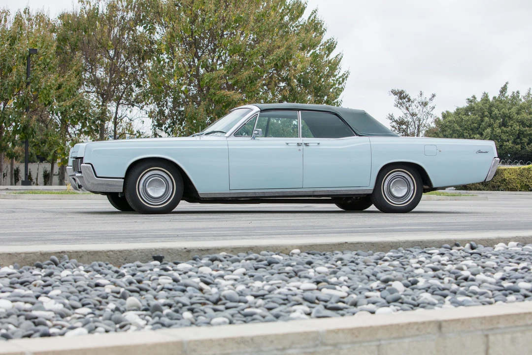 1967 Lincoln Continental 4th Gen - Image 8 of 26