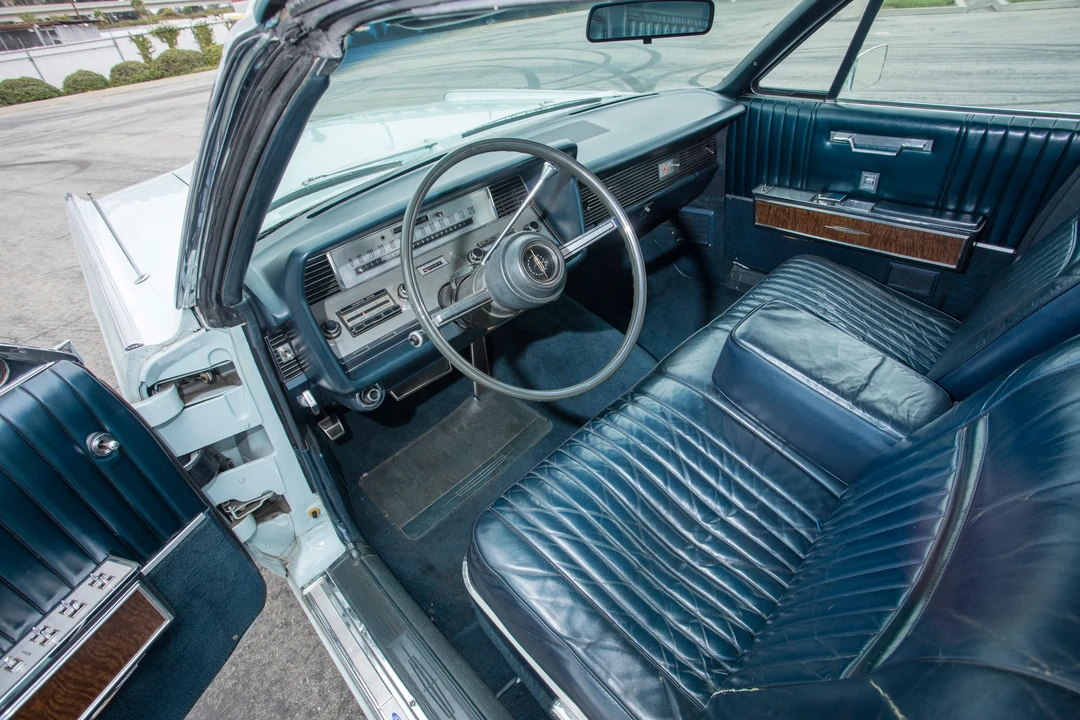 1967 Lincoln Continental 4th Gen - Image 18 of 26