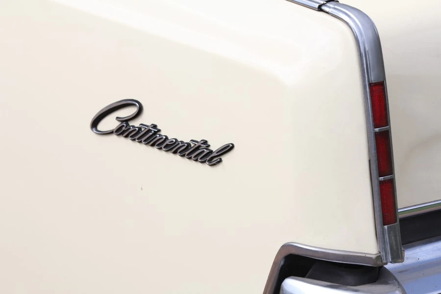 1967 Lincoln Continental 4th Gen - Image 8 of 9