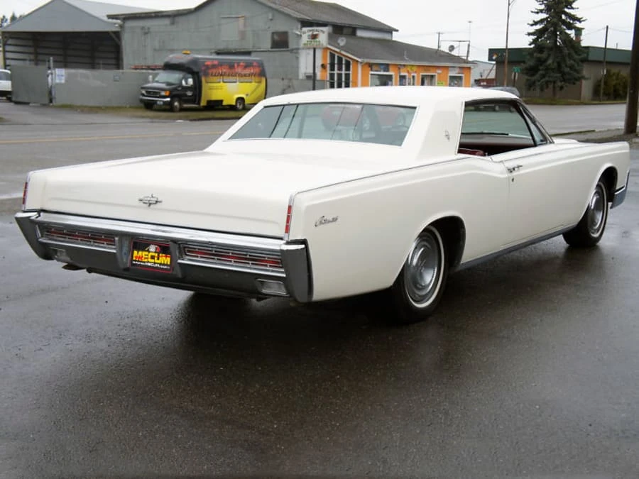 1967 Lincoln Continental 4th Gen - Image 2 of 8