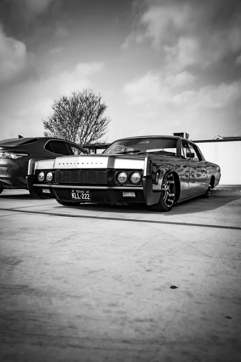 1967 Lincoln Continental 4th Gen - Image 12 of 13