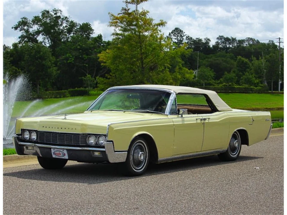 1967 Lincoln Continental 4th Gen - Image 4 of 16