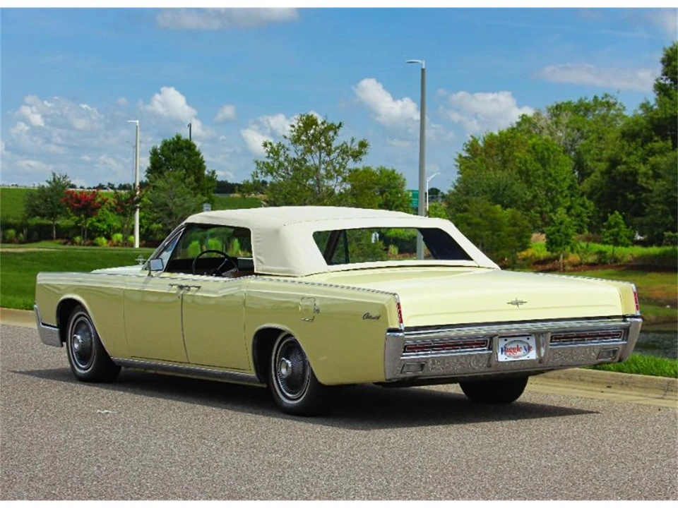1967 Lincoln Continental 4th Gen - Image 5 of 16