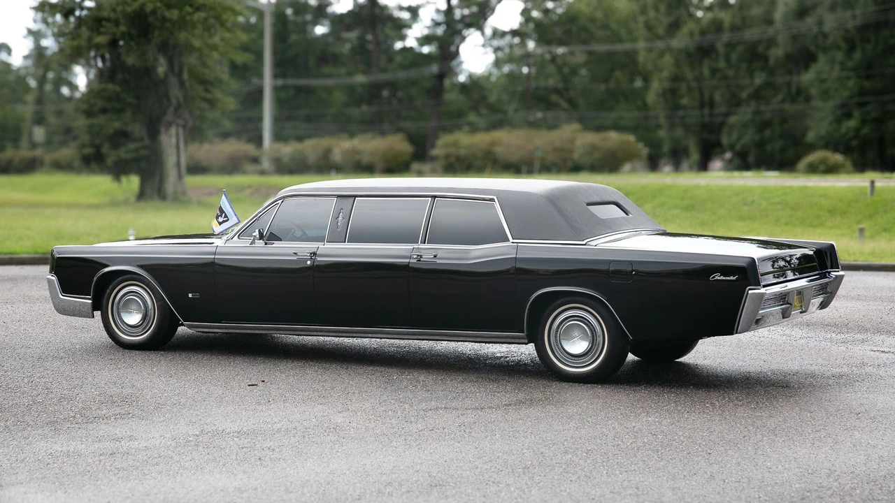 1967 Lincoln Continental 4th Gen - Image 31 of 31