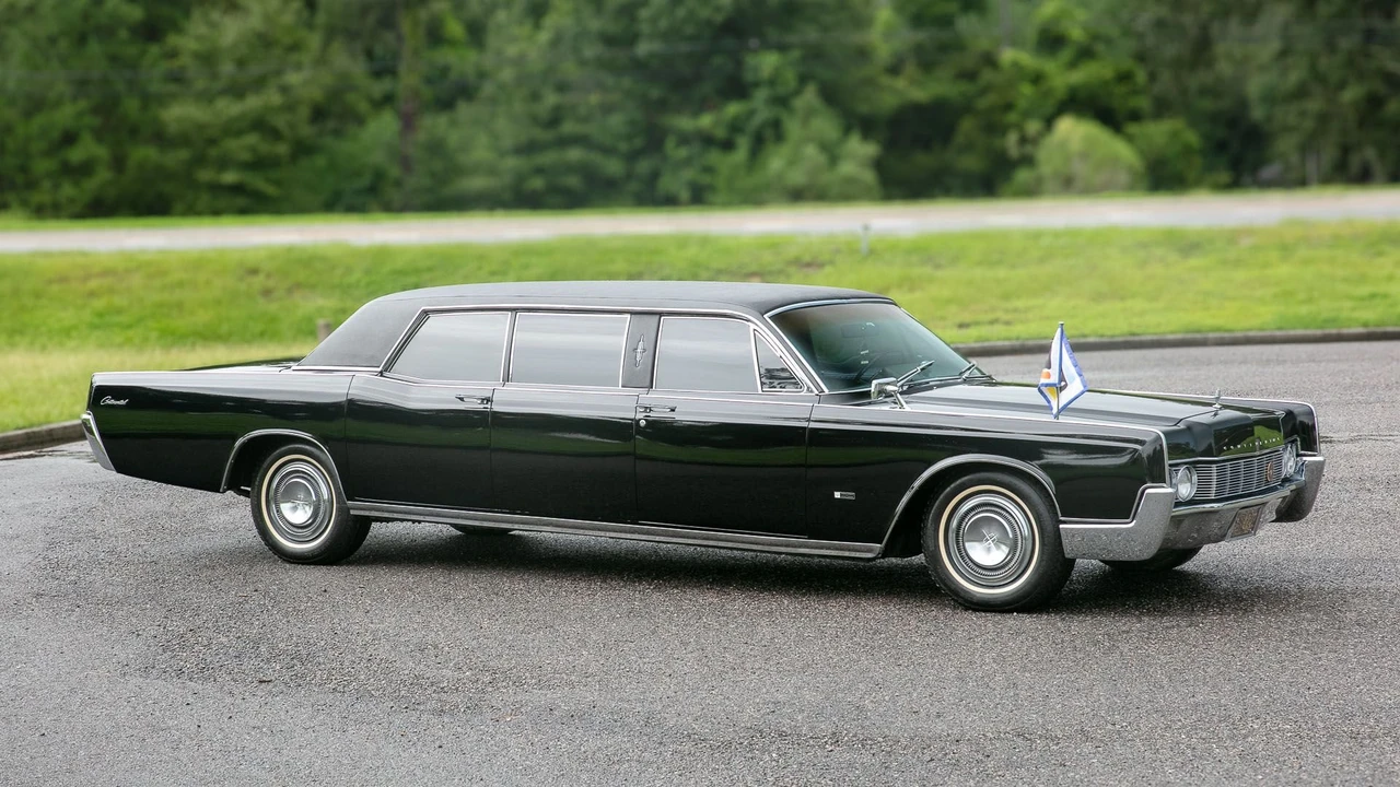 1967 Lincoln Continental 4th Gen - Image 21 of 31