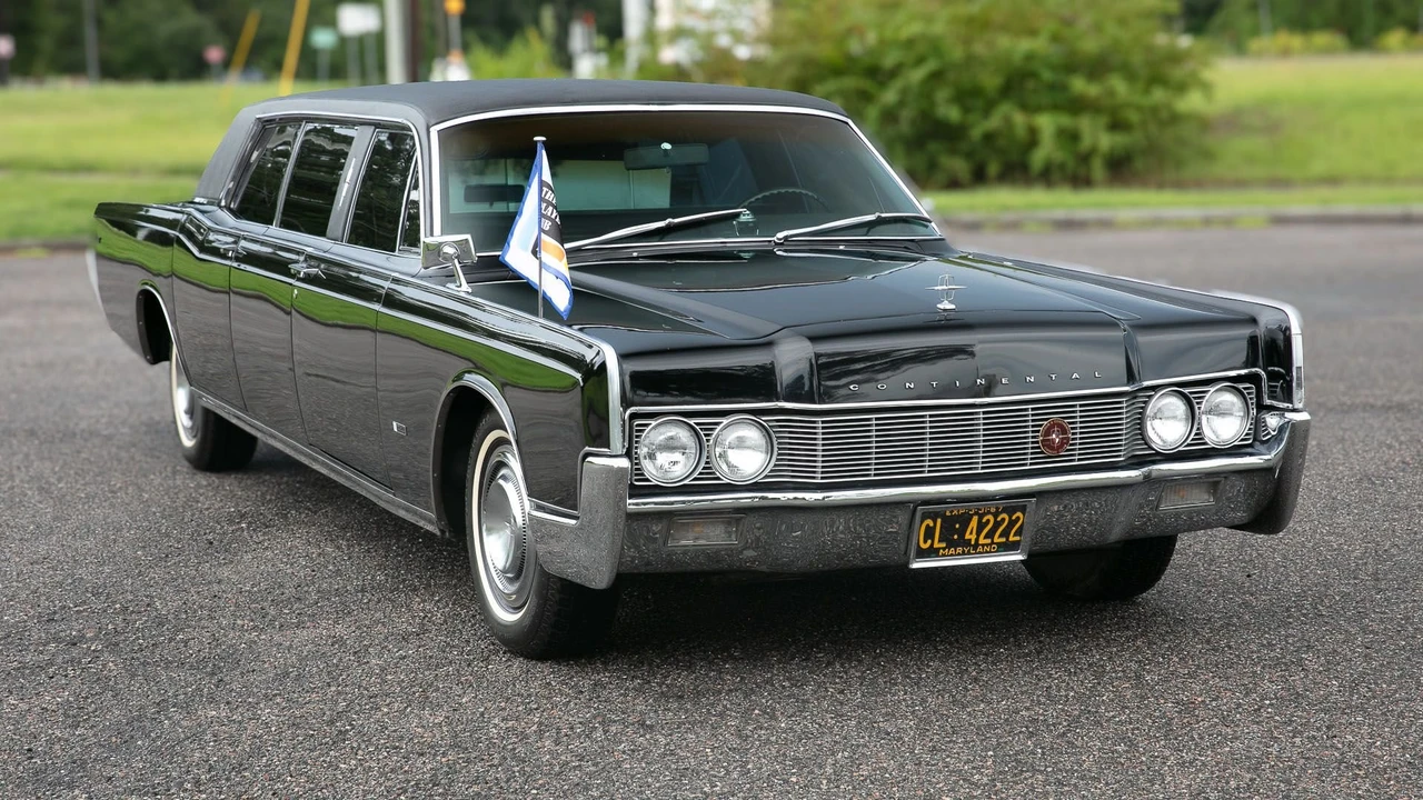 1967 Lincoln Continental 4th Gen - Image 19 of 31