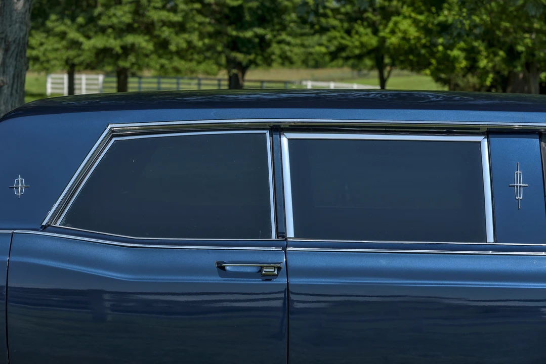 1967 Lincoln Continental 4th Gen - Image 28 of 31