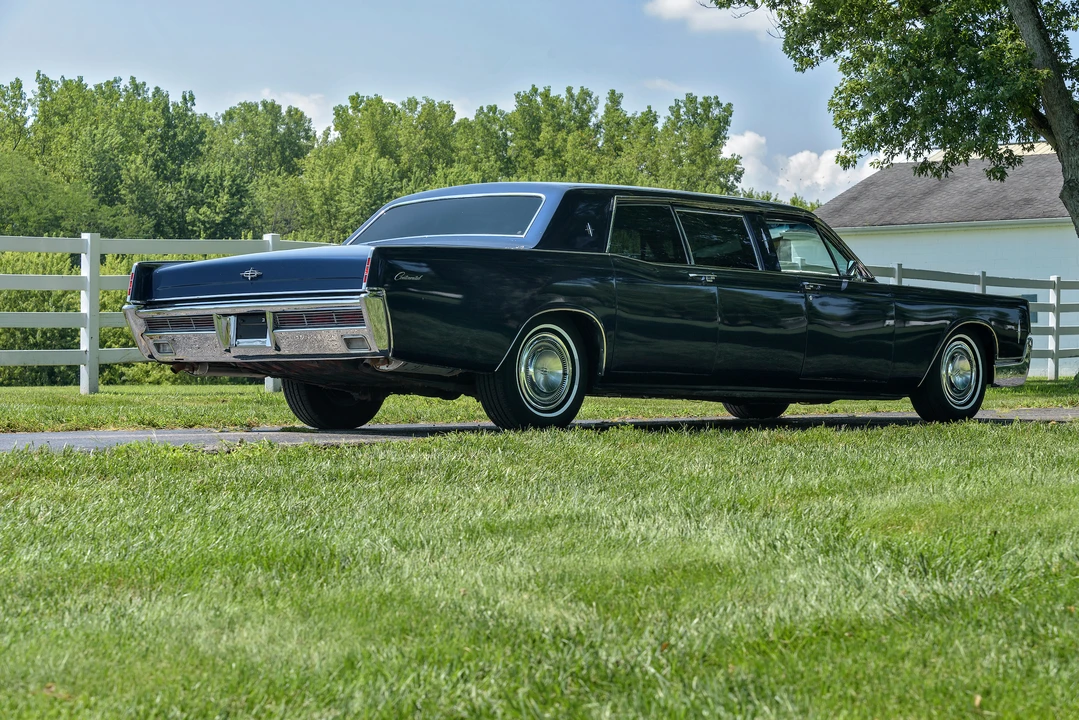 1967 Lincoln Continental 4th Gen - Image 8 of 31