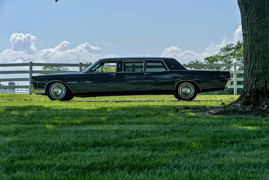 1967 Lincoln Continental 4th Gen - Image 6 of 31