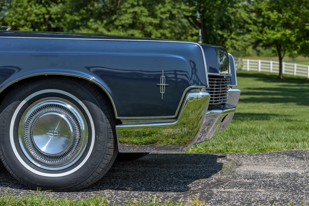 1967 Lincoln Continental 4th Gen - Image 21 of 31