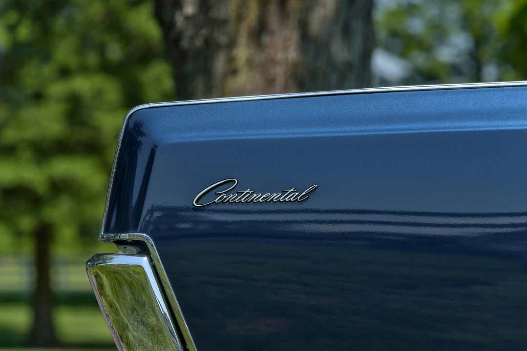 1967 Lincoln Continental 4th Gen - Image 25 of 31