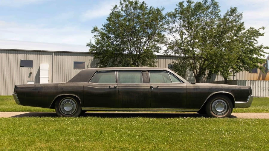 1967 Lincoln Continental 4th Gen - Image 13 of 25