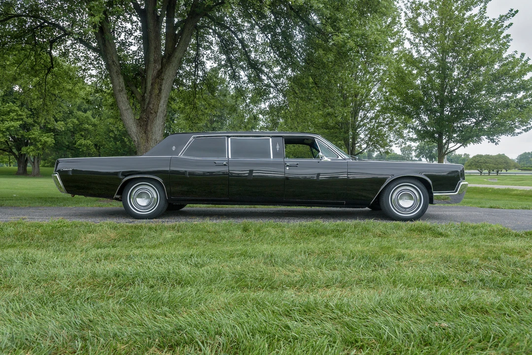 1967 Lincoln Continental 4th Gen - Image 7 of 31