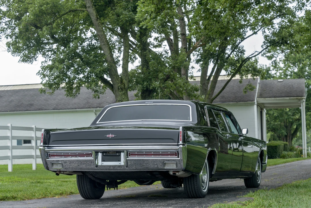 1967 Lincoln Continental 4th Gen - Image 10 of 31