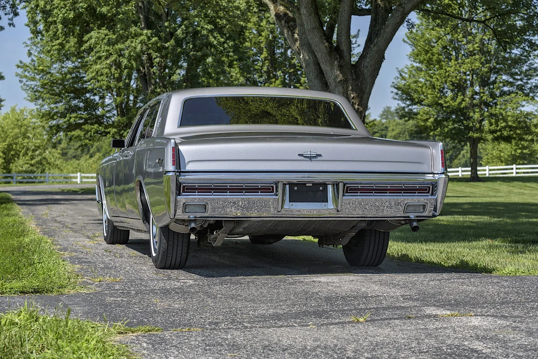 1967 Lincoln Continental 4th Gen - Image 13 of 31