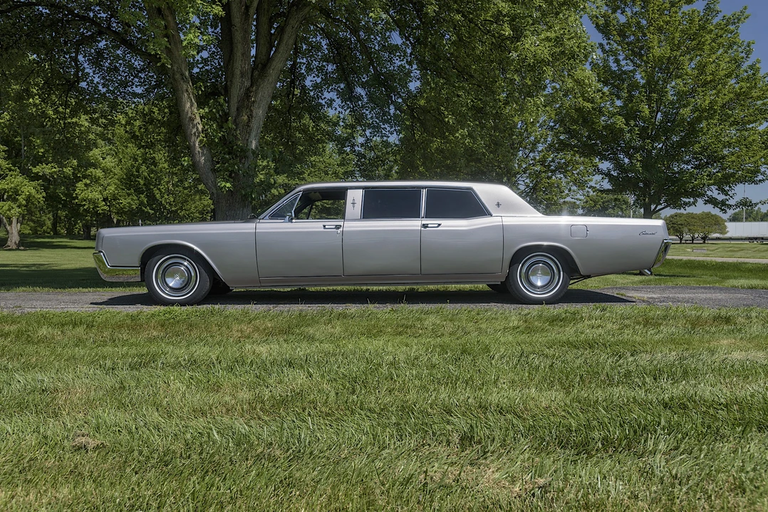 1967 Lincoln Continental 4th Gen - Image 15 of 31