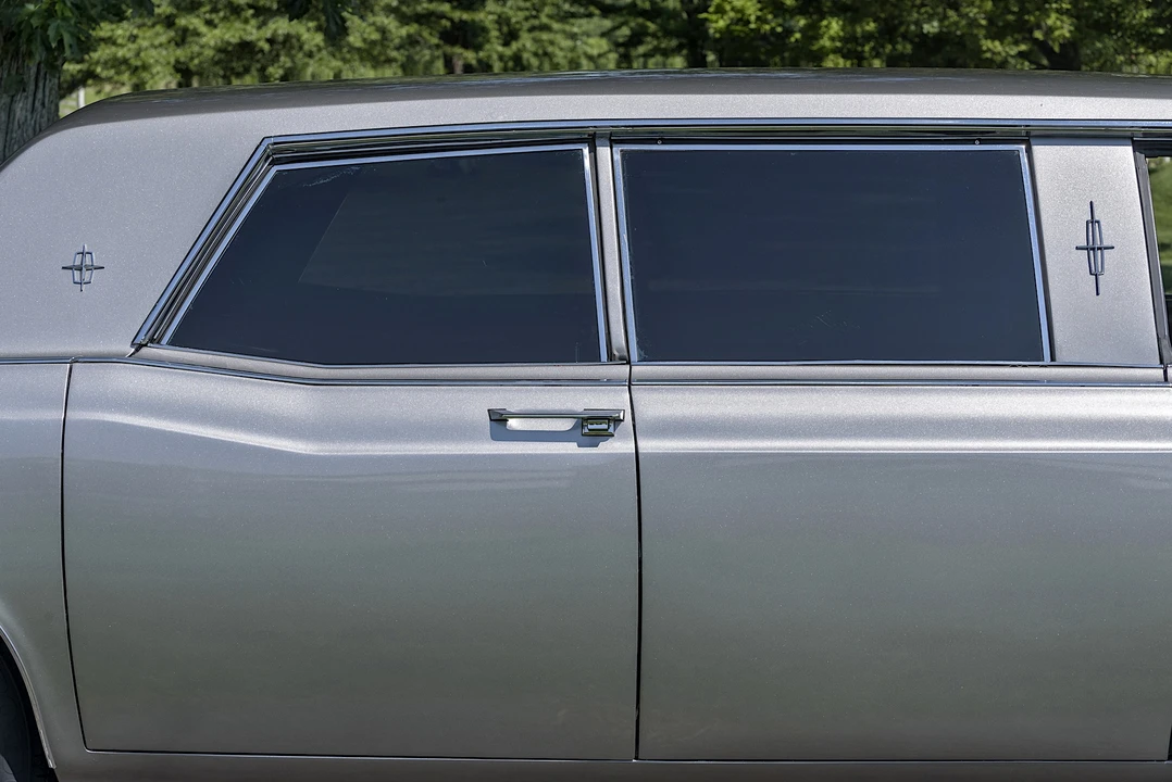 1967 Lincoln Continental 4th Gen - Image 28 of 31