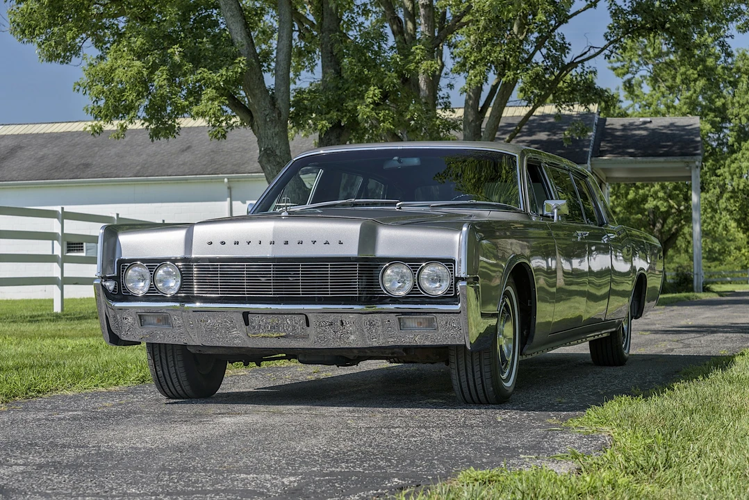 1967 Lincoln Continental 4th Gen - Image 3 of 31