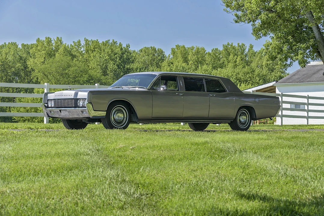 1967 Lincoln Continental 4th Gen - Image 6 of 31