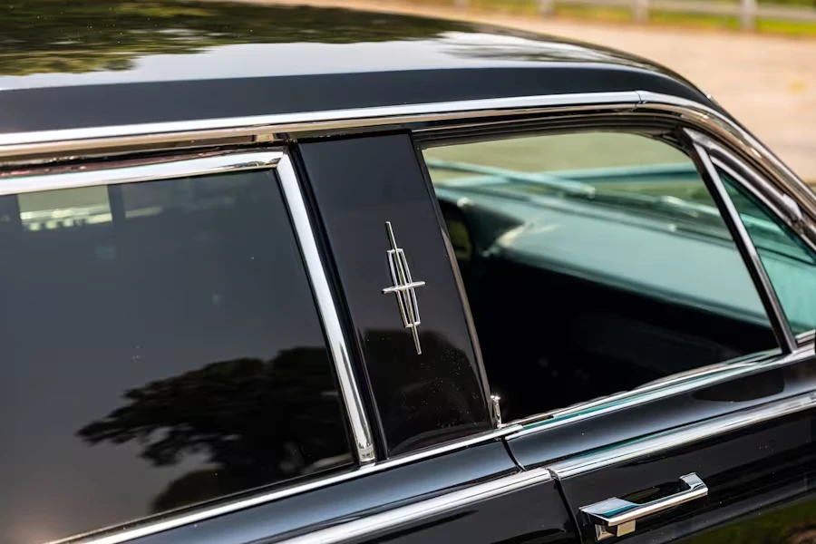 1967 Lincoln Continental 4th Gen - Image 9 of 31