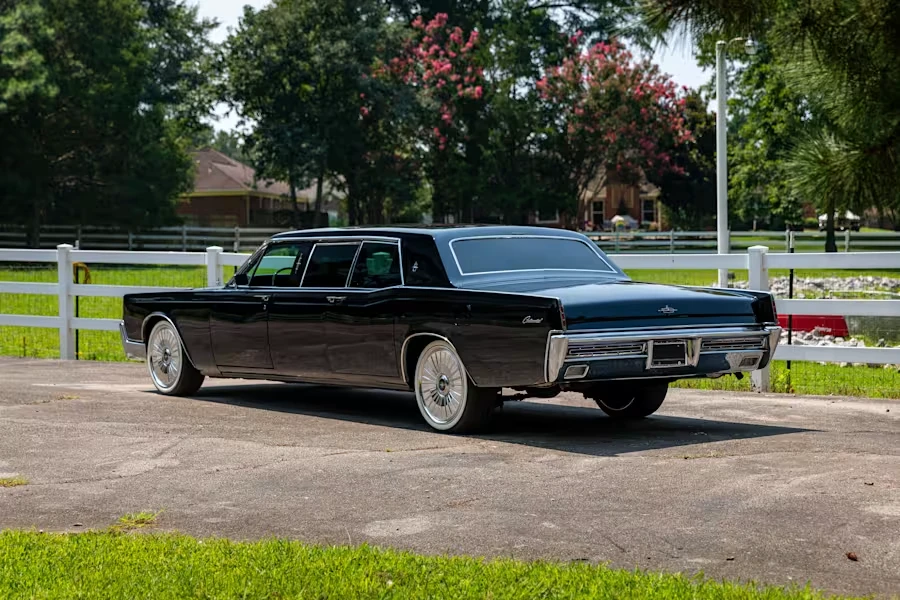 1967 Lincoln Continental 4th Gen - Image 16 of 31