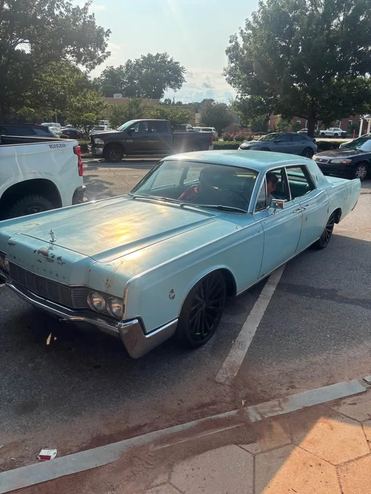 1967 Lincoln Continental 4th Gen - Image 5 of 12
