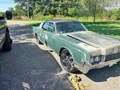1967 Lincoln Continental Premiere Sedan 4D