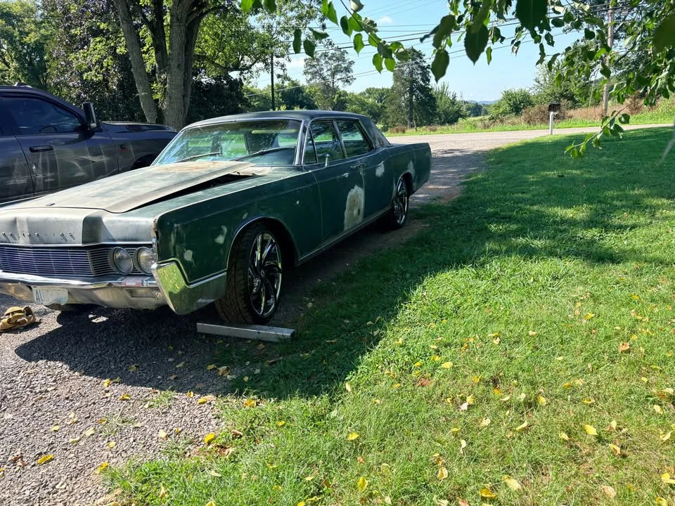 1967 Lincoln Continental 4th Gen - Image 6 of 6