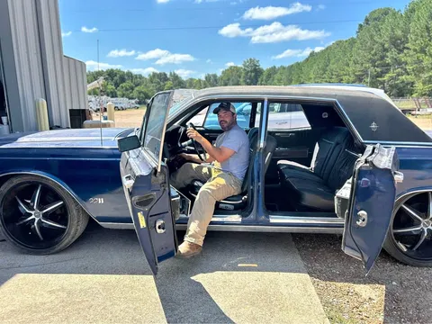1967 Lincoln Continental Sedan 4D