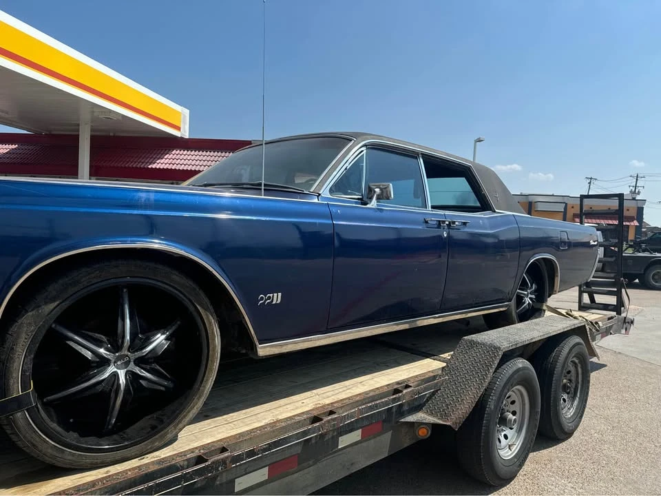 1967 Lincoln Continental 4th Gen - Image 2 of 3