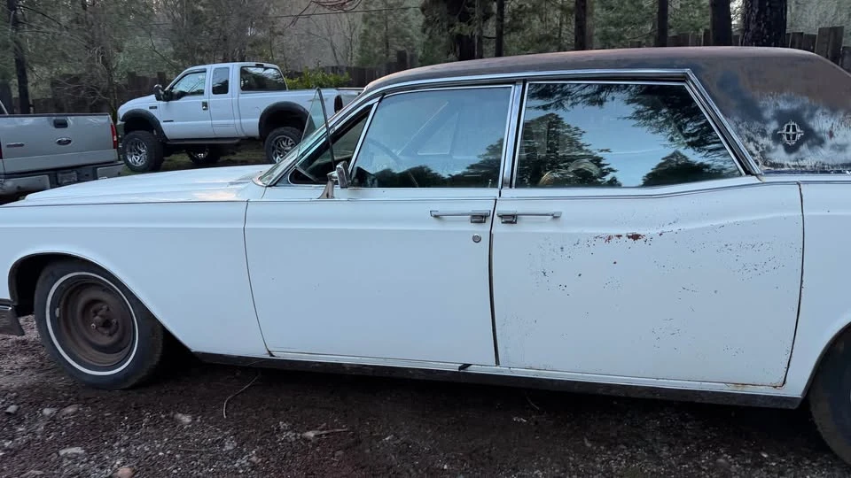 1967 Lincoln Continental 4th Gen - Image 3 of 12