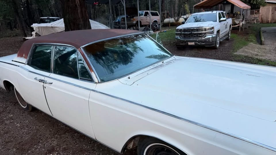 1967 Lincoln Continental 4th Gen - Image 8 of 12