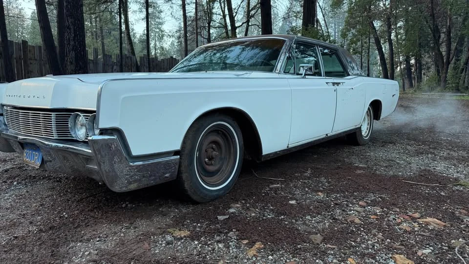 1967 Lincoln Continental 4th Gen - Image 11 of 12