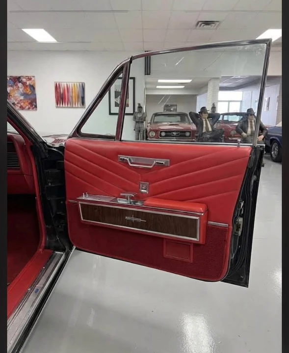 1967 Lincoln Continental 4th Gen - Image 5 of 20