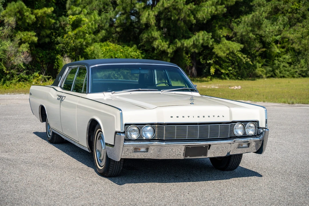 1967 Lincoln Continental 4th Gen - Image 6 of 31